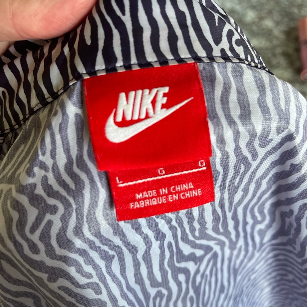 Nike running jacket - Picture 3 of 3